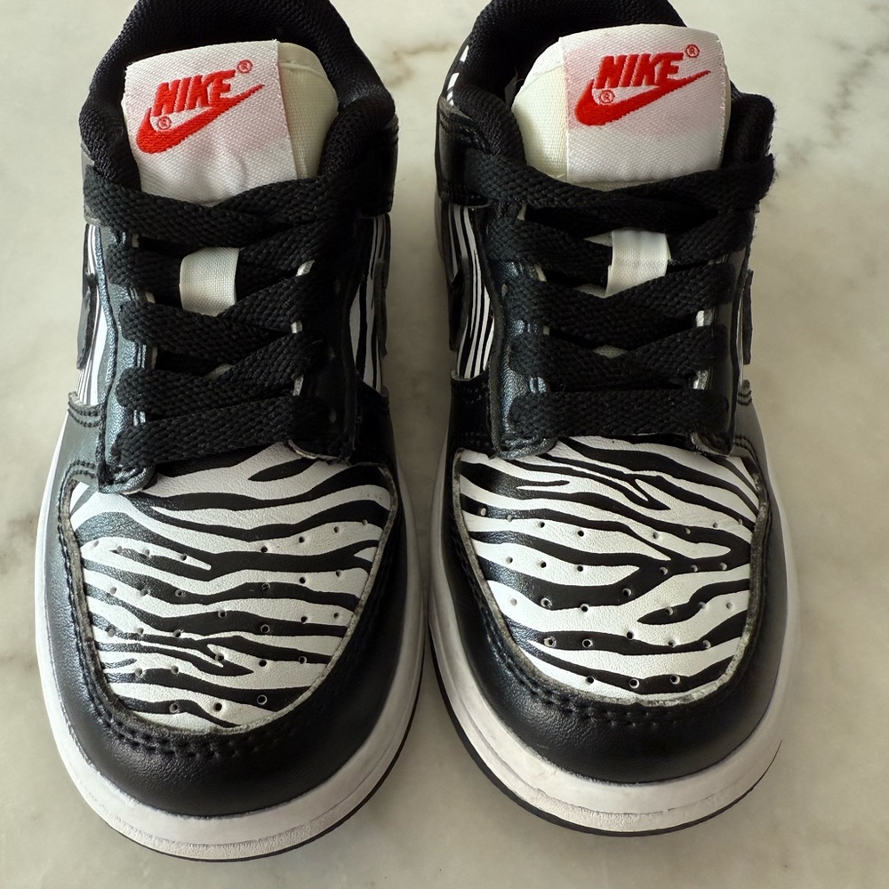 Nike Kids Zebra Pattern Sneakers - Black and White